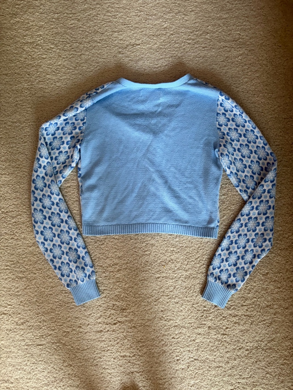 Hollister Light Blue Floral Cardigan - Picture 2 of 3